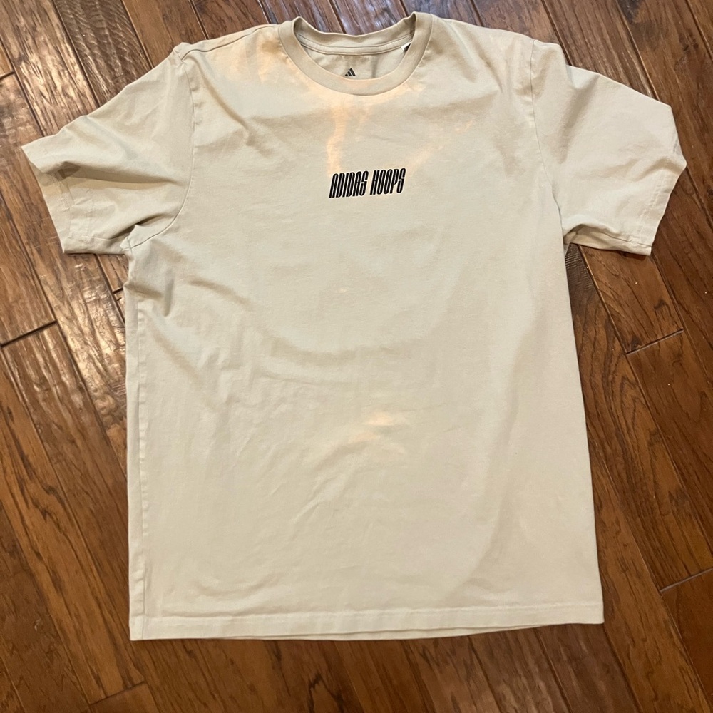 Mens size L ADIDAS HOOPS GRAPHIC TEE
